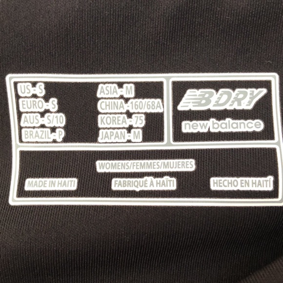 New balance capris size small new condition - Picture 3 of 4